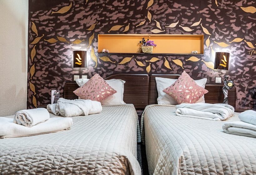 اتاق استاندارد, Razvan