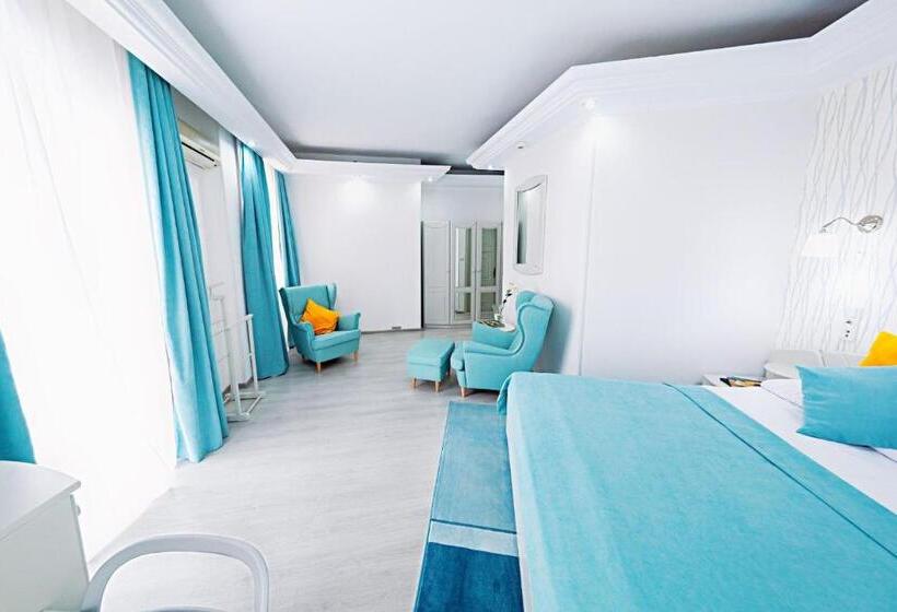 اتاق استاندارد با وان آب گرم, Relax Comfort Suites