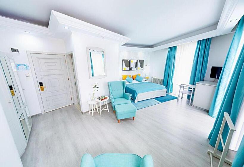 اتاق استاندارد با وان آب گرم, Relax Comfort Suites