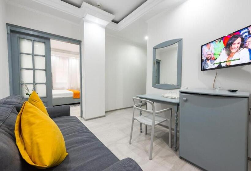 سوییت, Relax Comfort Suites