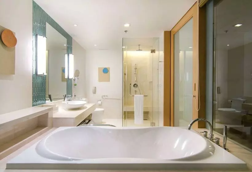 اتاق استاندارد با 2 تخت دوبل, Renaissance Phuket Resort & Spa
