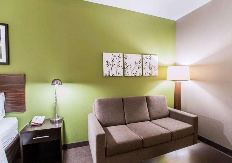 מיטת קינג בסוויטה, Sleep Inn & Suites