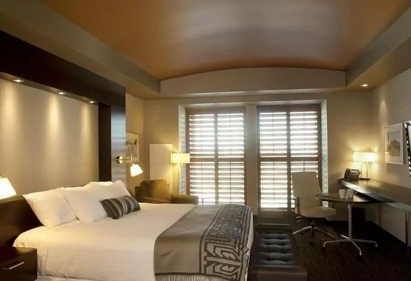 اتاق لوکس با تخت بزرگ, Talking Stick Resort