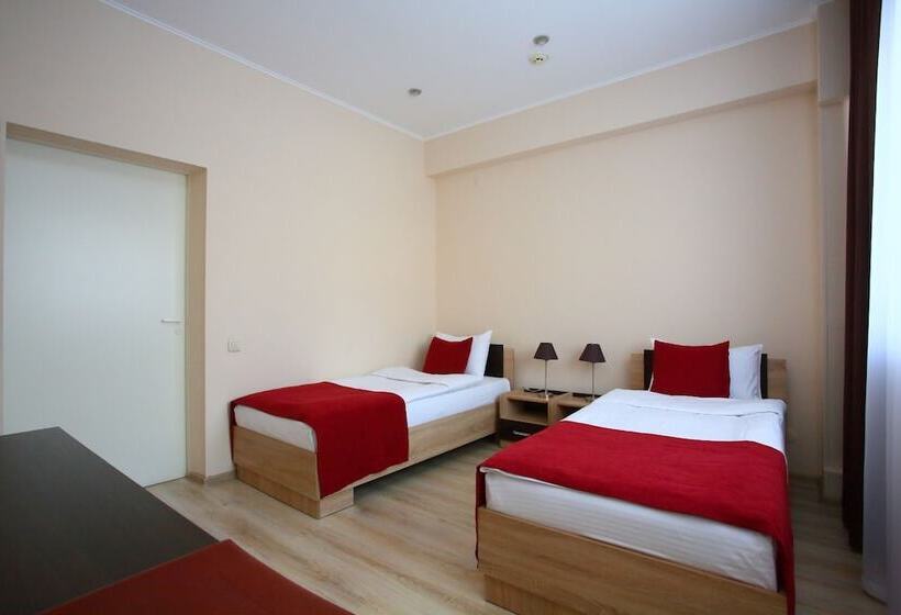 スタンダードルーム, Maksim Hotel