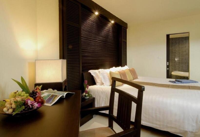 수피리어 룸 가든 전망, The Nouveau Chumphon Beach Resort And Golf