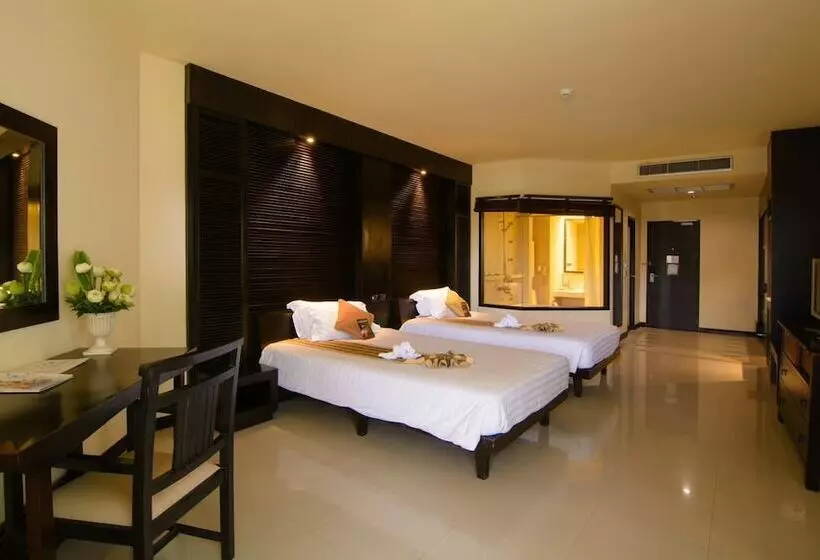 اتاق سوپریور با چشم‌انداز باغ, The Nouveau Chumphon Beach Resort And Golf