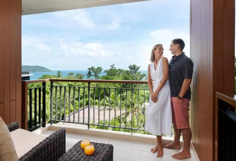 キングサイズベッドのデラックスルーム, Novotel Phuket Kata Avista Resort And Spa