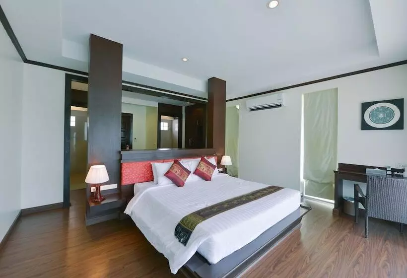 プールの見えるスーペリアルーム, Sita Beach Resort Koh Lipe