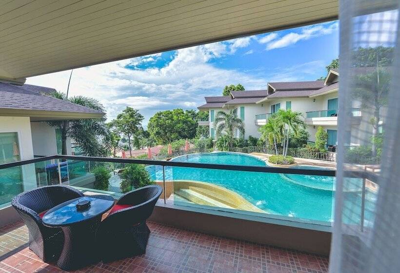 Номер Superior Вид на Бассейн, Sita Beach Resort Koh Lipe