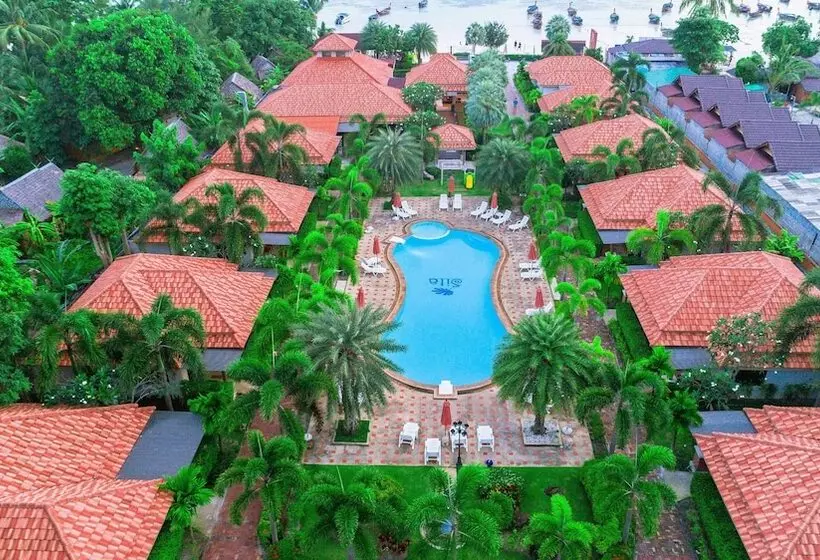 プールの見えるデラックスルーム, Sita Beach Resort Koh Lipe