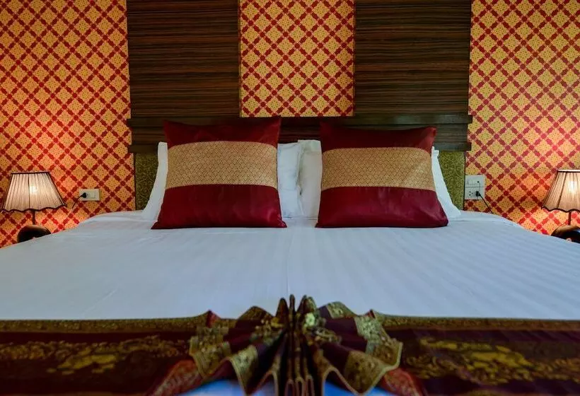 プールの見えるデラックスルーム, Sita Beach Resort Koh Lipe