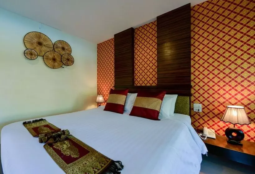 プールの見えるデラックスルーム, Sita Beach Resort Koh Lipe