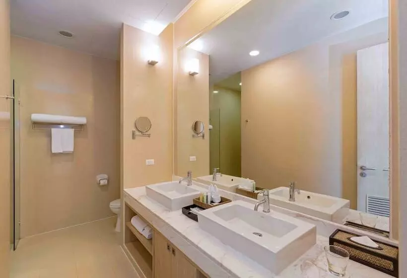 ویلای 2 خوابه, Splash Beach Resort, Maikhao Phuket