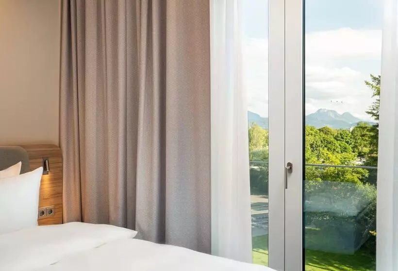 マウンテンビュースタンダードルーム, Holiday Inn Express   Rosenheim, An Ihg