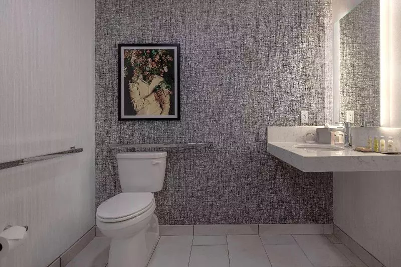 スーペリアールーム, Aditya Hometel