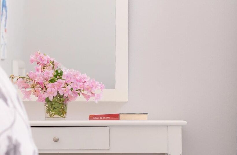 اتاق استاندارد با چشم‌انداز باغ, Adrina Beach