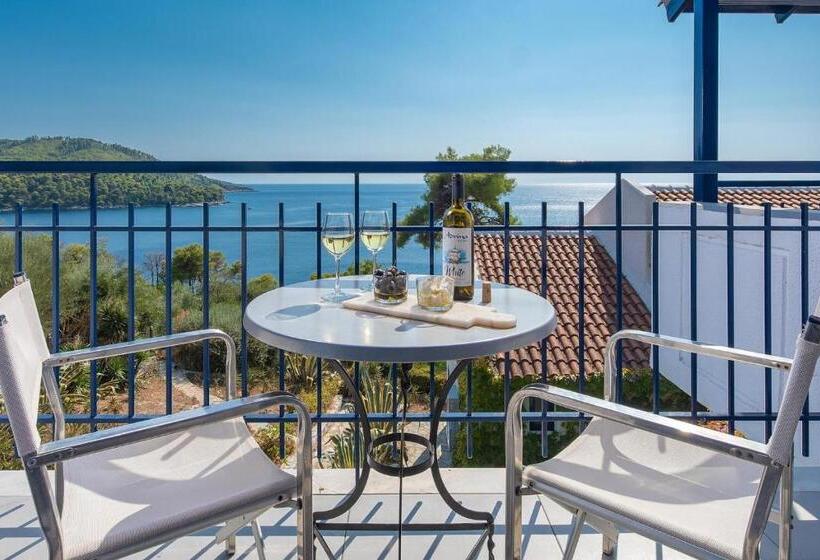 اتاق استاندارد با چشم‌انداز دریا, Adrina Beach