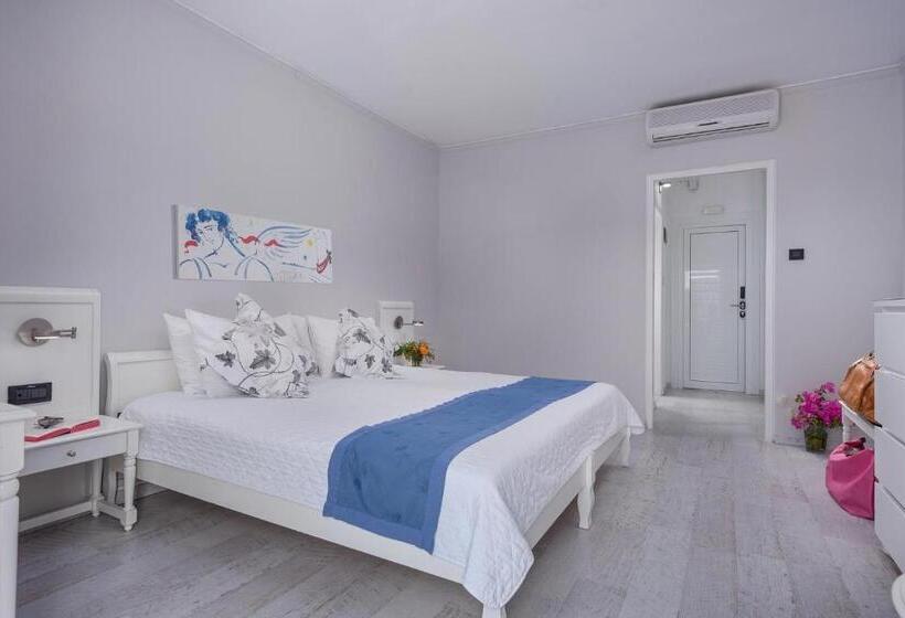 اتاق استاندارد با چشم‌انداز باغ, Adrina Beach