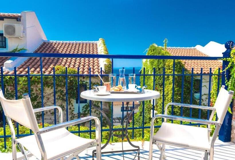 اتاق اساندارد با چشم‌انداز جانبی به دریا, Adrina Beach