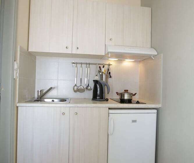 إستوديو قياسى ذو إطلالة جانبية على البحر, Alexandra S Rooms