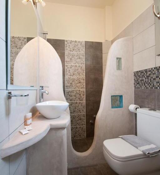غرفة قياسية رباعية, Alexandra S Rooms