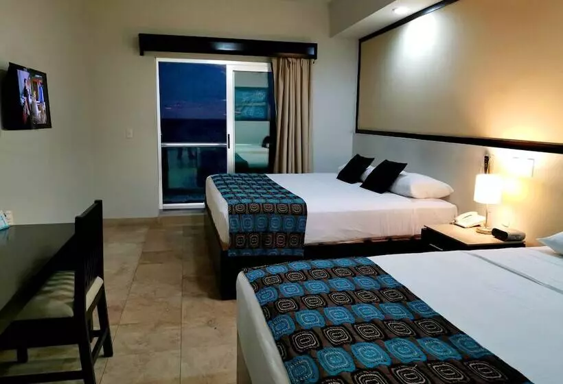اتاق استاندارد با 2 تخت دوبل, Coral Island Beach View