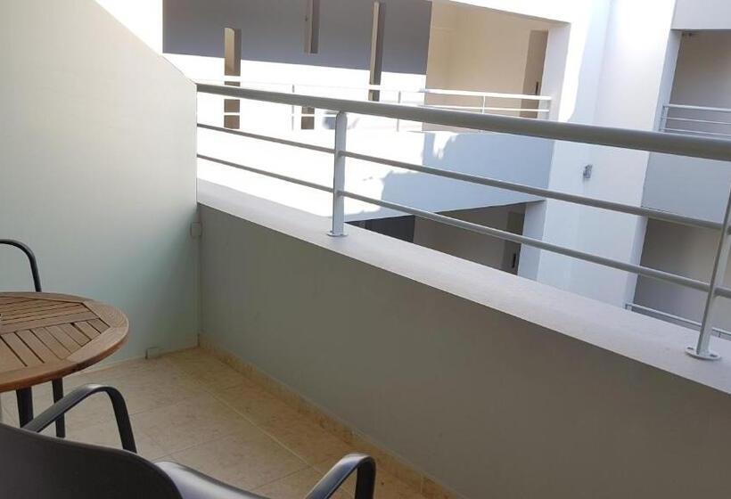 Номер Стандарт Трехместный, Cosmos