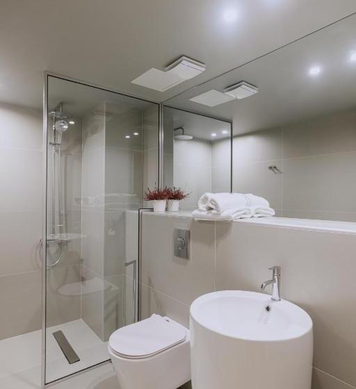 חדר סטנדרט נוף לבריכה, Flisvos Royal Hotel & Suites