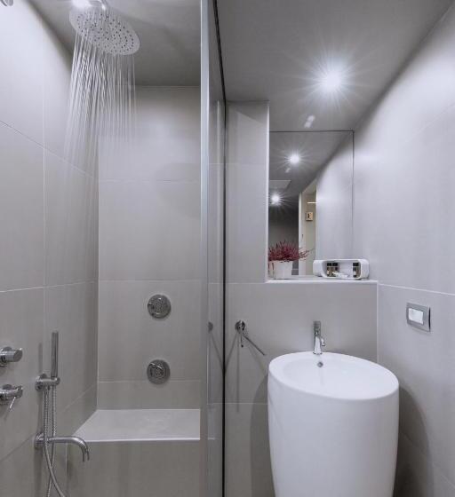 סוויטת ג'וניור, Flisvos Royal Hotel & Suites