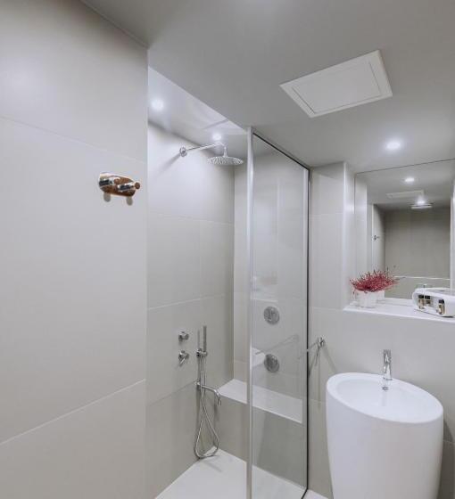 סוויטת ג'וניור, Flisvos Royal Hotel & Suites