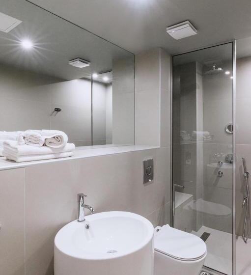 סוויטה משפחתית, Flisvos Royal Hotel & Suites