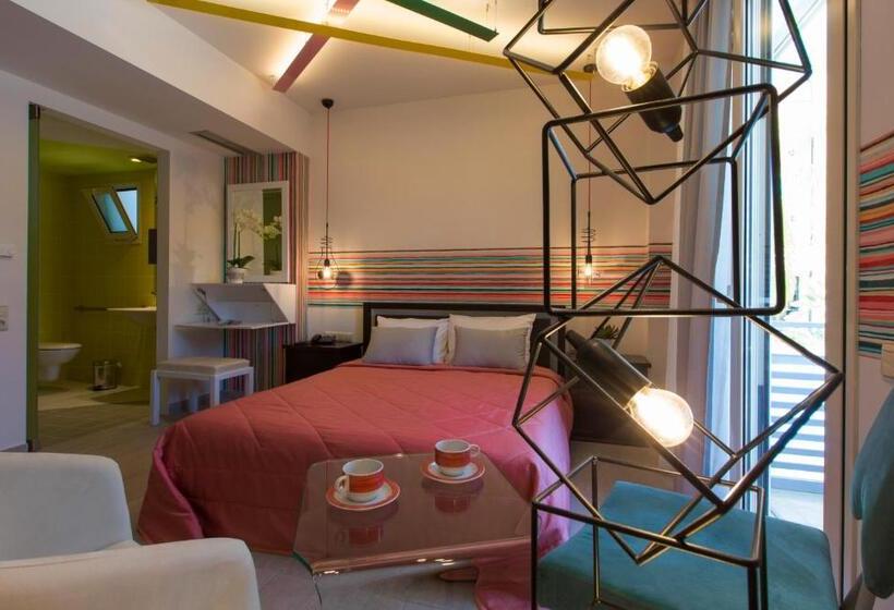 חדר סטנדרט מותאם לאדם עם מוגבלויות, Flisvos Royal Hotel & Suites