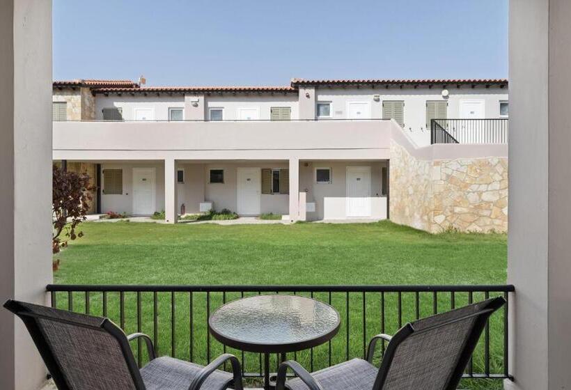 Семейный Номер Superior, White Olive Marine Aquapark   All Inclusive