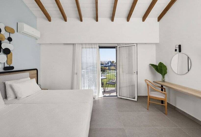 Семейный Номер Superior, White Olive Marine Aquapark   All Inclusive