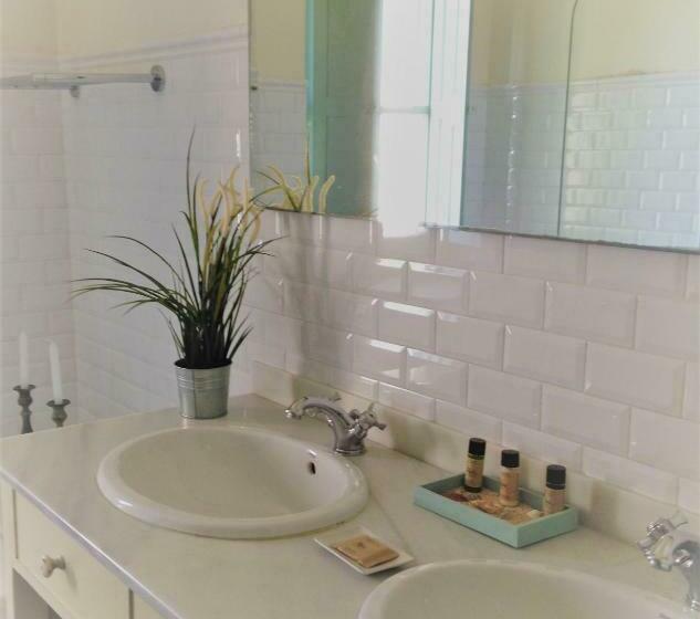 Номер Deluxe с Балконом, Moli Canyisset