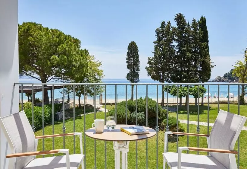 سوییت با چشم‌انداز دریا, Parga Beach Resort