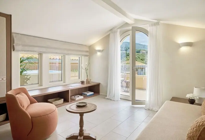 سوئیت پنت هاوس, Parga Beach Resort