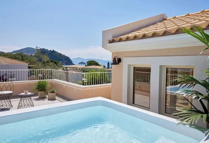 سوئیت پنت هاوس, Parga Beach Resort