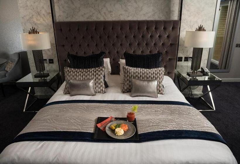 豪华套房, Radstone