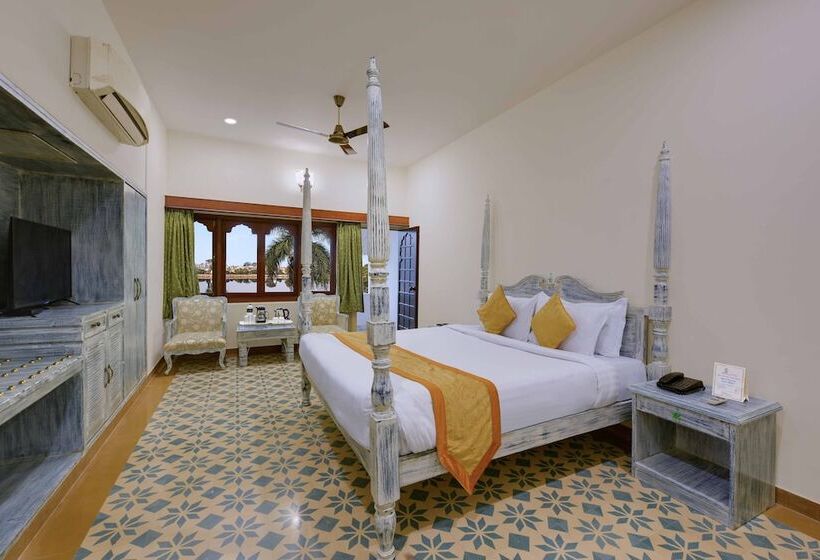 חדר דלוקס נוף לאגם, Swaroop Vilas  Lake Facing Boutique