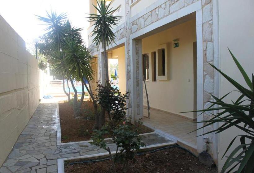 דירת חדר, Sunny Suites