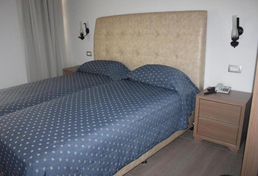 شقة غرفة واحدة, Sunny Suites