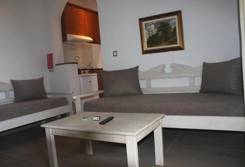 דירת חדר, Sunny Suites