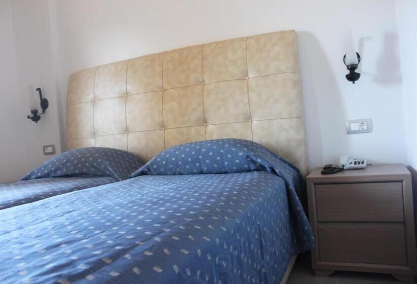 דירת חדר, Sunny Suites