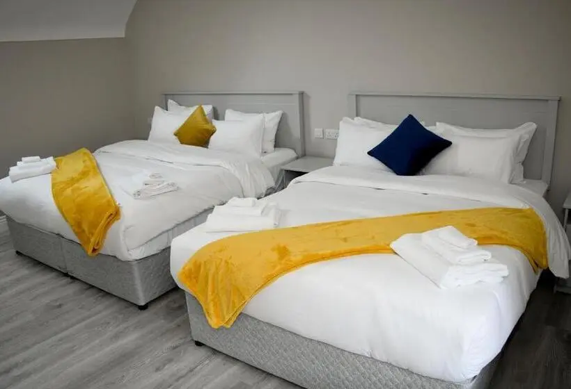 スーペリアファミリールーム, The Leitrim Inn And Blueway Lodge