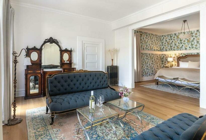 جناح, National Exchange