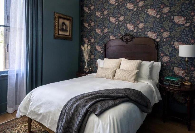 غرفة قياسية, National Exchange