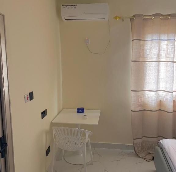 اتاق استاندارد یک نفره, Jennabwa Lodge And Restaurant