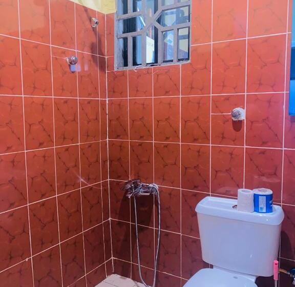 اتاق لوکس یک تخته, Jennabwa Lodge And Restaurant