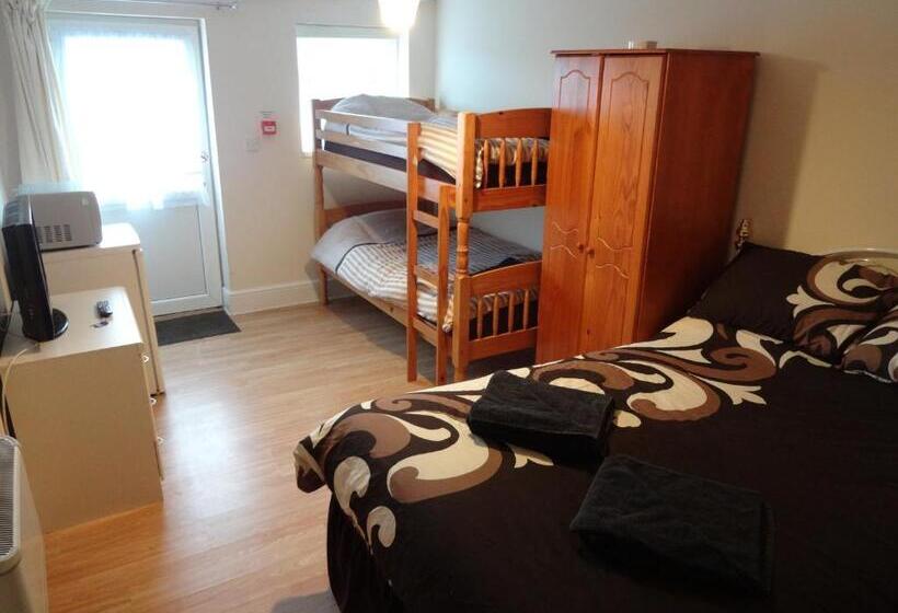 Семейный Номер, Travellers Rest Motel